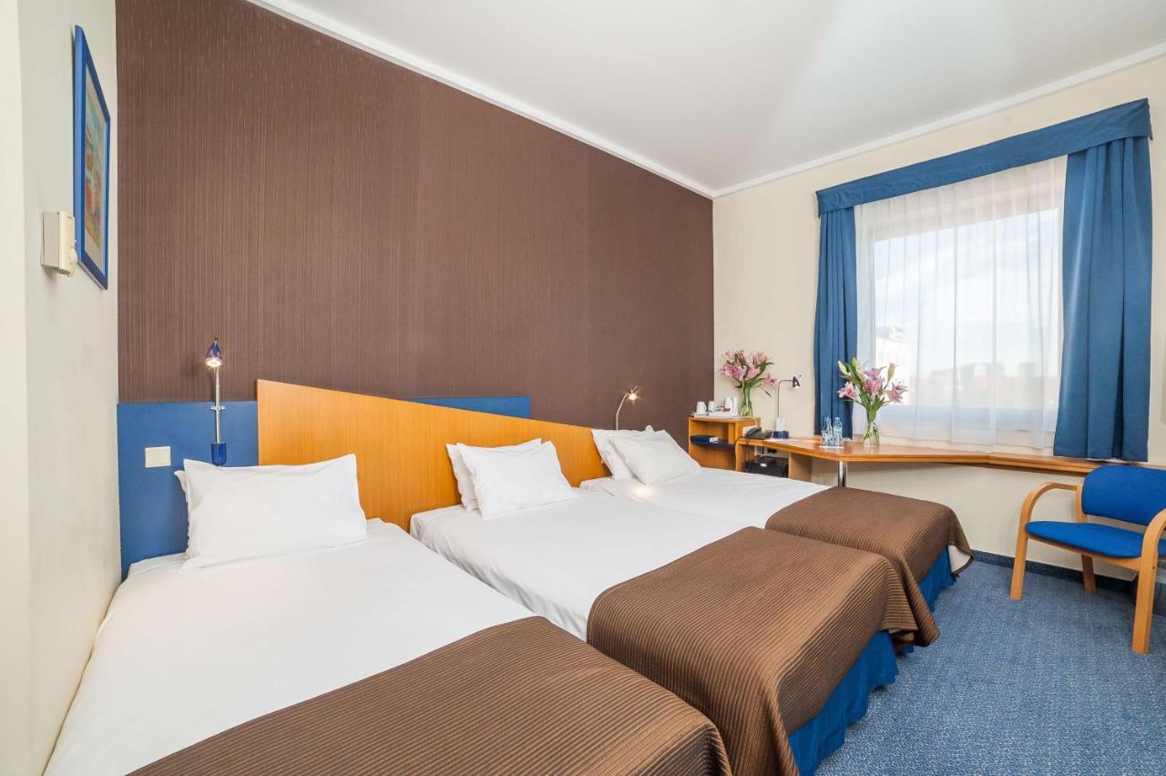 Express Krakow Hotel Krasków Exterior foto