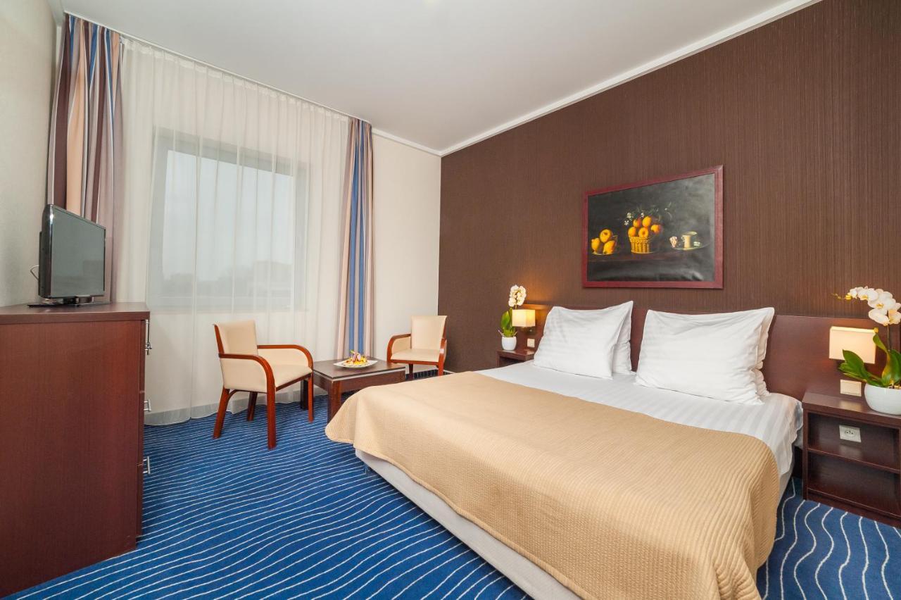 Express Krakow Hotel Krasków Exterior foto